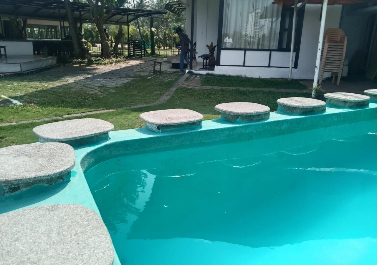 Mia Riaan Hotel 3*