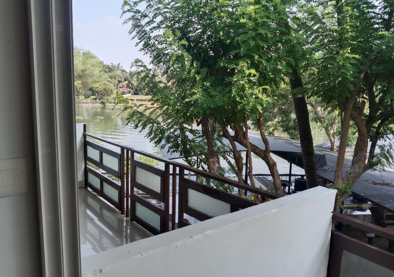Mia Riaan Hotel 3*
